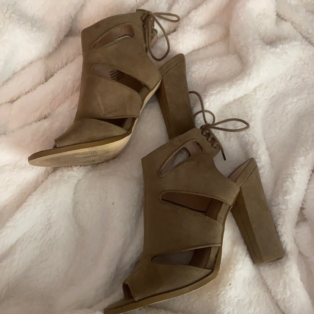 Cute and sexy chunky heels
